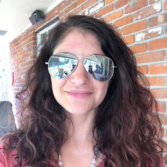 Meet your Posher, Mary - Picture 1 of 1